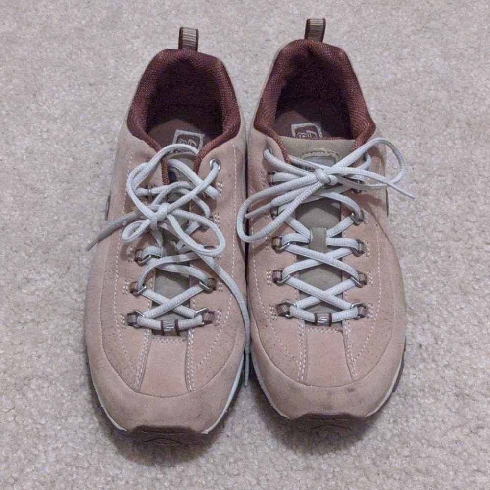 Sketchers shoes